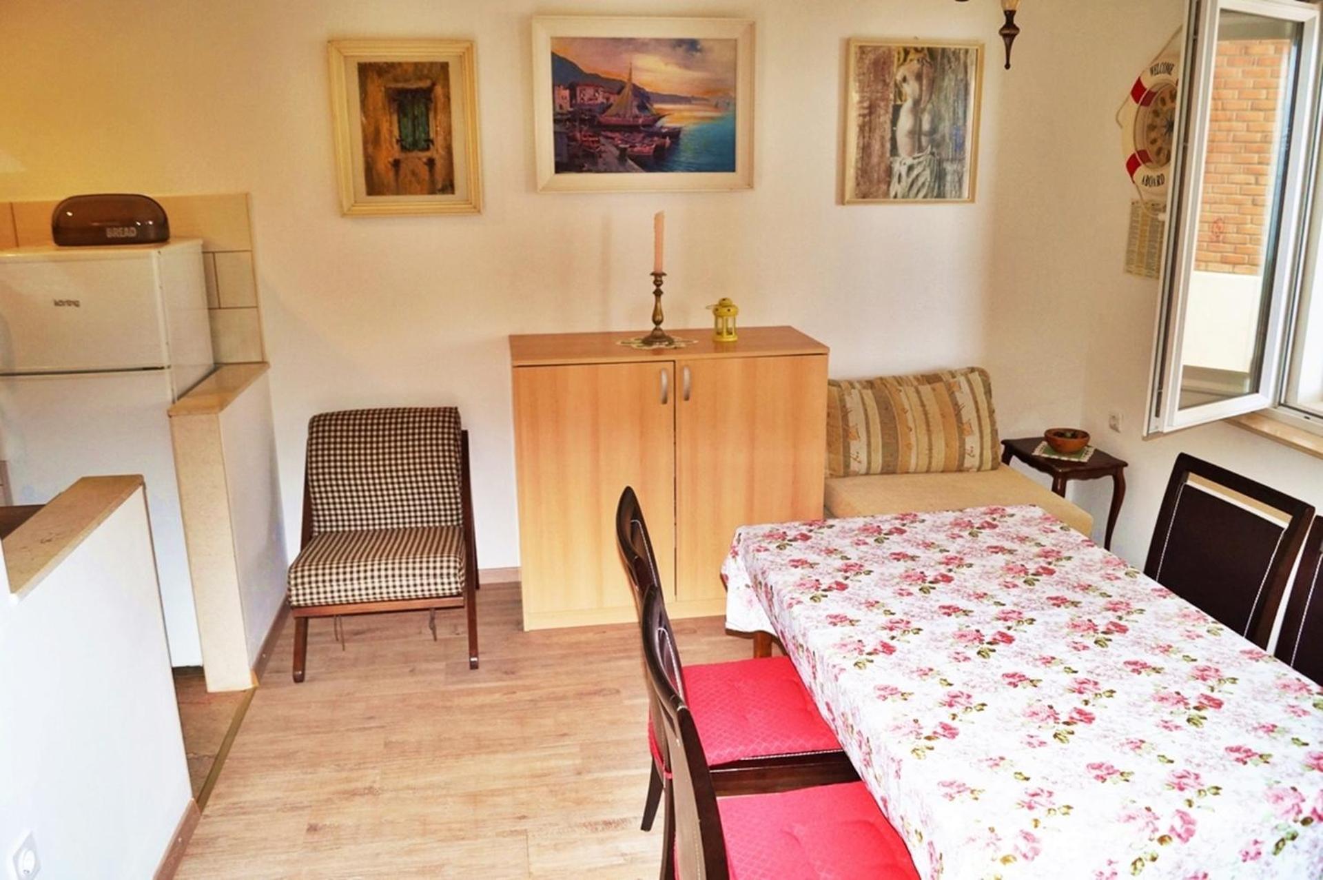 Apartments By The Sea Krilo Jesenice, Omis - 15145 Jesenice  Rum bild